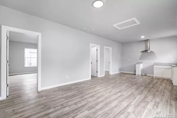 2706 Observation, San Antonio, TX 78227