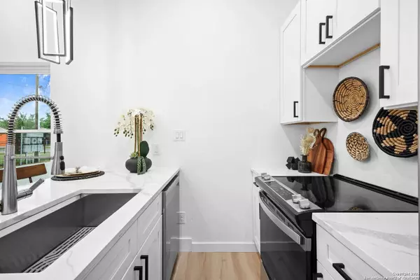 514 Dakota UNIT 3, San Antonio, TX 78203