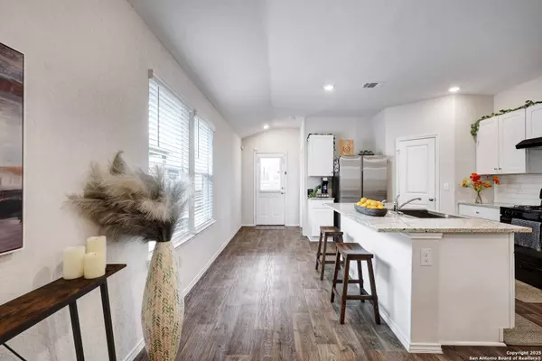 3446 Angus, San Antonio, TX 78245