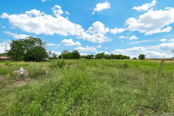 3400 Golden Ave, San Antonio, TX 78211