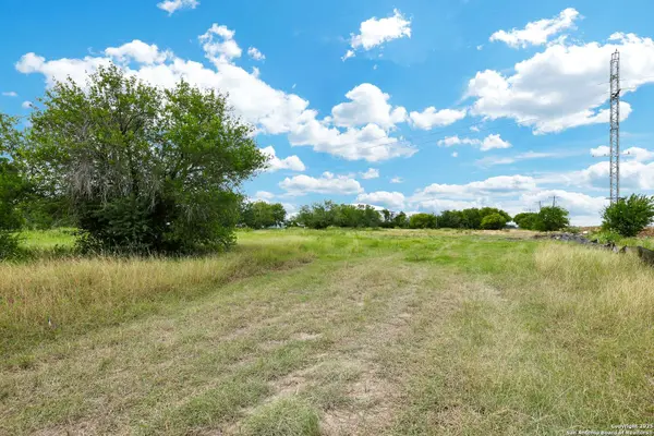 3400 Golden Ave, San Antonio, TX 78211