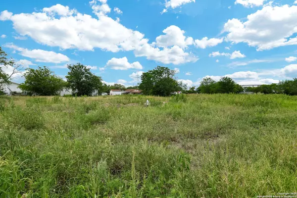 3 Golden Ave, San Antonio, TX 78211