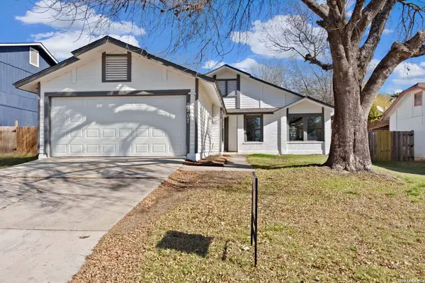 9807 SUGARLOAF DR, San Antonio, TX 78245