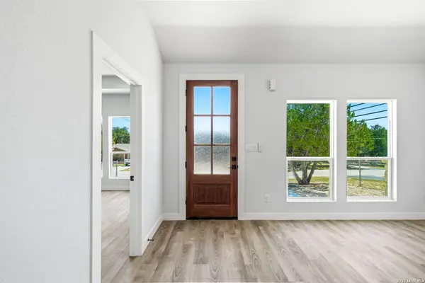 1275 DAWNRIDGE DR, Canyon Lake, TX 78133