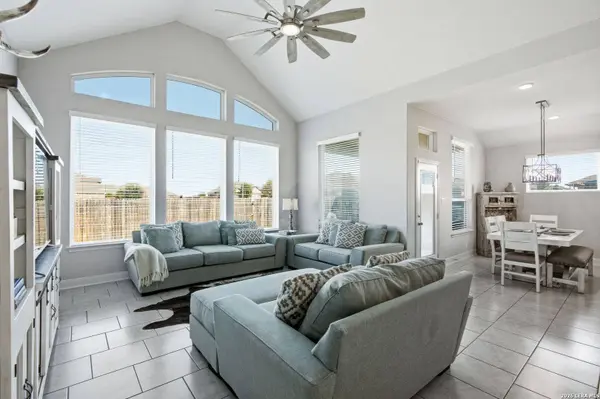 3204 MORLANGA ST, New Braunfels, TX 78130