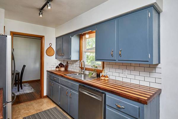 622 S 9th ST, Adel, IA 50003