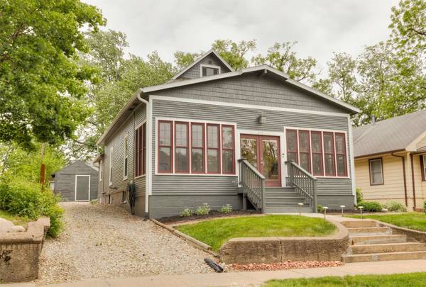 713 9th Street, West Des Moines, IA 50265