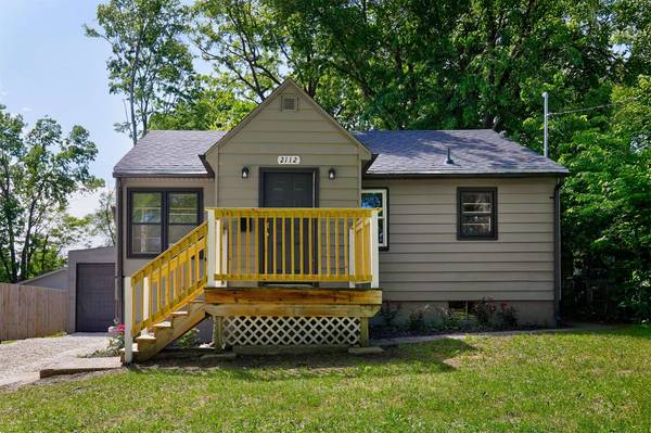 2112 E 23rd Street, Des Moines, IA 50317