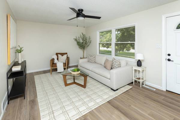 401 NE Harvey ST, Grimes, IA 50111