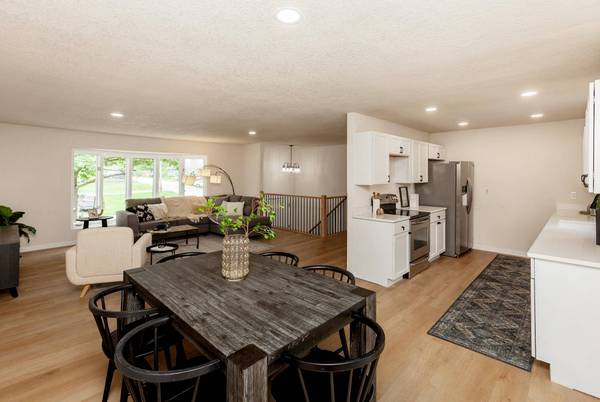 206 7th ST, Nevada, IA 50201