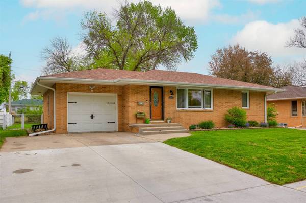 422 SE 3rd Street, Ankeny, IA 50021