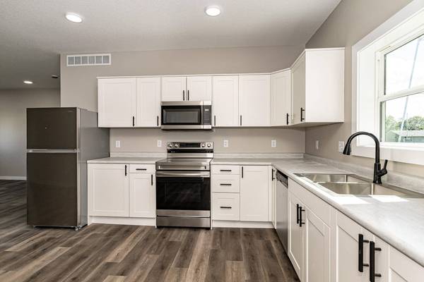 401 N Pearl ST, Zearing, IA 50278