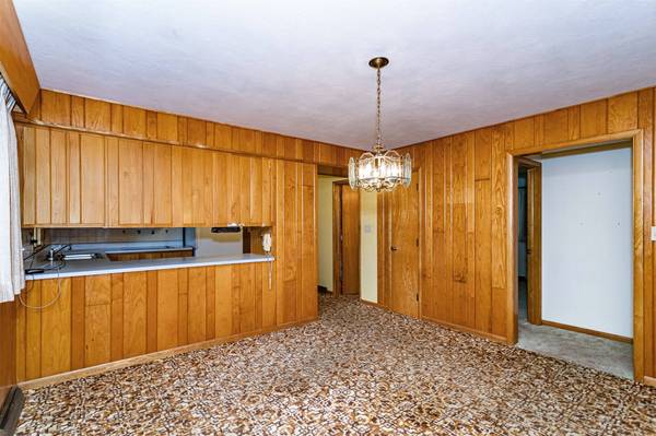 1825 Dewitt Street, Ellsworth, IA 50075