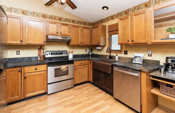 2505 SE 17th Street, Des Moines, IA 50320