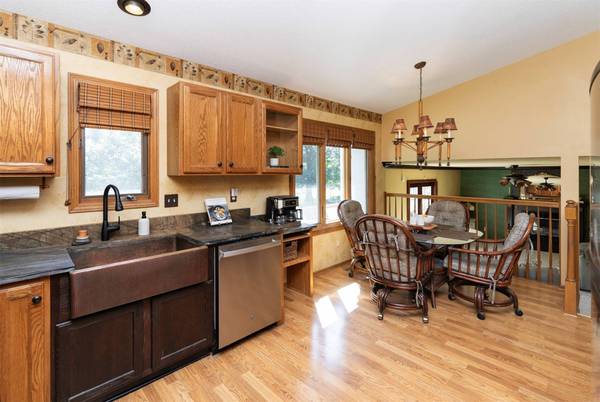 2505 SE 17th Street, Des Moines, IA 50320