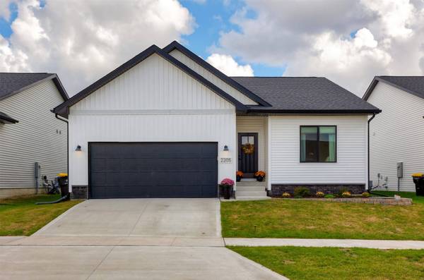 2205 Barry Drive, Adel, IA 50003