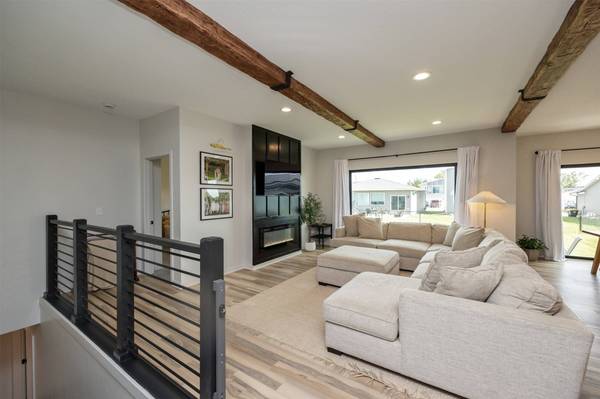 2205 Barry Drive, Adel, IA 50003