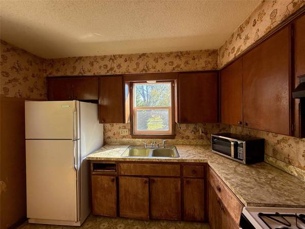 1345 Sampson Street, Des Moines, IA 50316