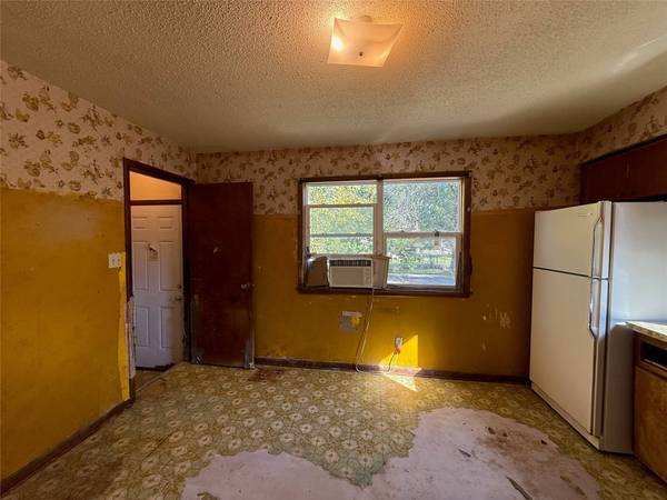 1345 Sampson Street, Des Moines, IA 50316