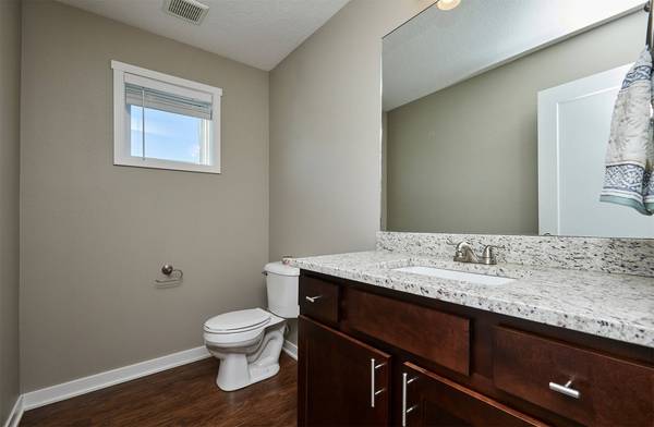 2714 NW Lois Lane, Ankeny, IA 50023