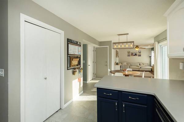 3018 SW Prairie View Road, Ankeny, IA 50023