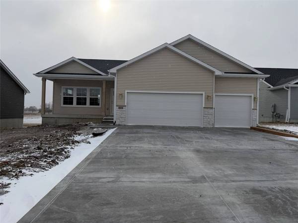 806 Kingman Boulevard, Madrid, IA 50156