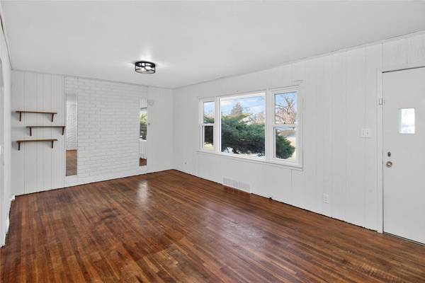 1208 Burnham Avenue, Des Moines, IA 50315