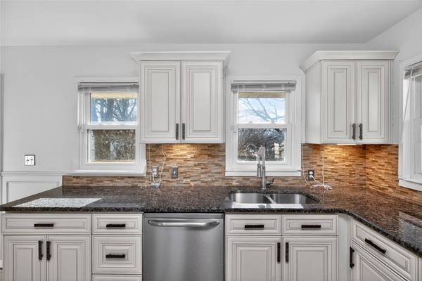 1208 Burnham Avenue, Des Moines, IA 50315