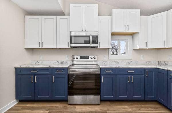 606 1st Avenue S, Altoona, IA 50009