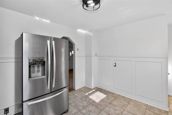 1208 Burnham Avenue, Des Moines, IA 50315