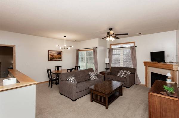 1709 34th Avenue SW #5, Altoona, IA 50009