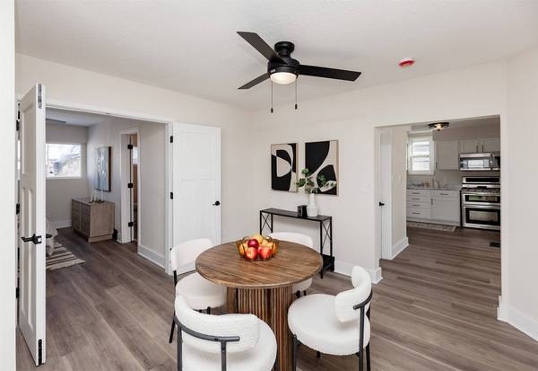 2944 Dean Avenue, Des Moines, IA 50317