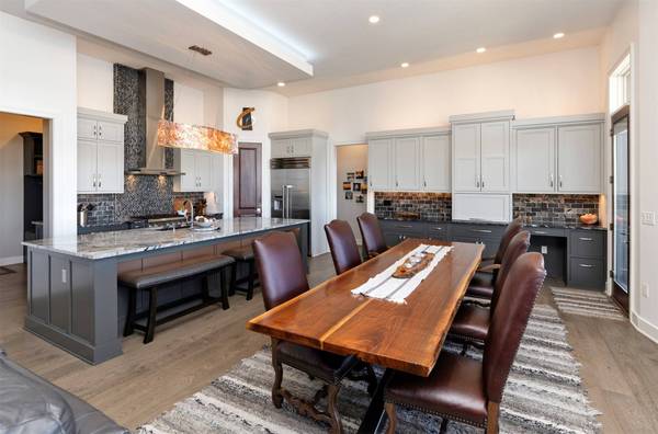 505 NE Dellwood Court, Waukee, IA 50263