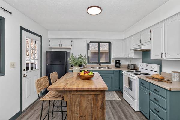 615 Ken Maril Road #617, Ames, IA 50010