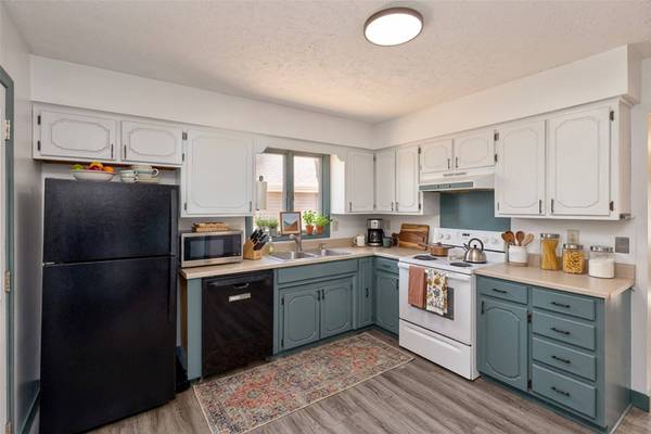 615 Ken Maril Road #617, Ames, IA 50010