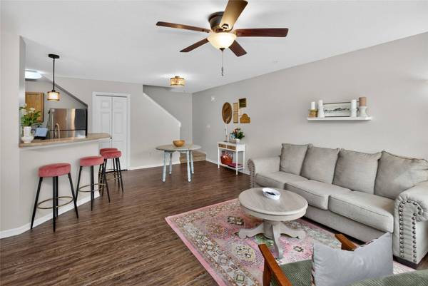 8610 Ep True Parkway #2011, West Des Moines, IA 50266