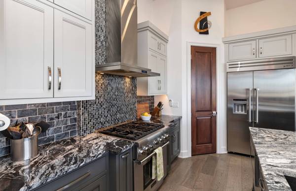 505 NE Dellwood Court, Waukee, IA 50263