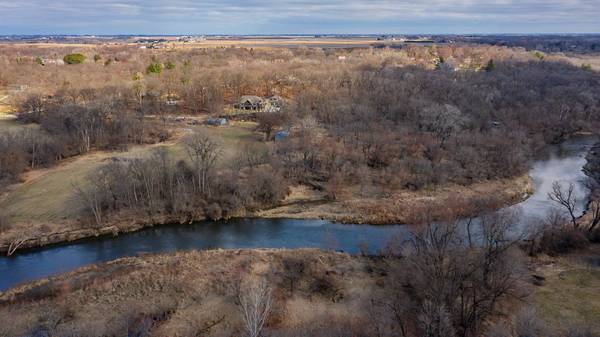 413 W Riverside Road, Ames, IA 50010