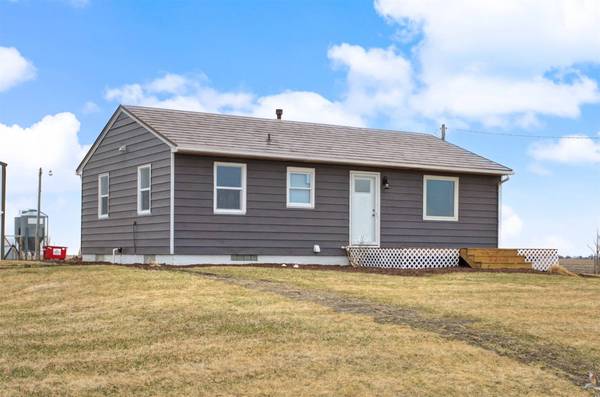 3240 Hammond Avenue, Stanhope, IA 50246