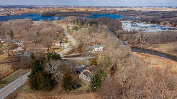 413 W Riverside Road, Ames, IA 50010