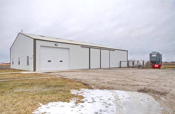 3240 Hammond Avenue, Stanhope, IA 50246