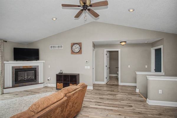 2374 380th Street, Jewell, IA 50130