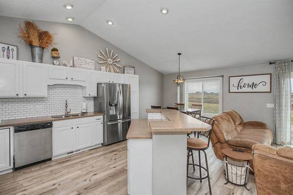 2374 380th Street, Jewell, IA 50130