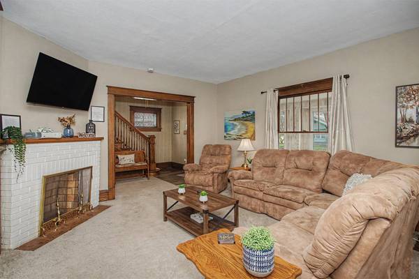 313 S Russell Avenue, Ames, IA 50010