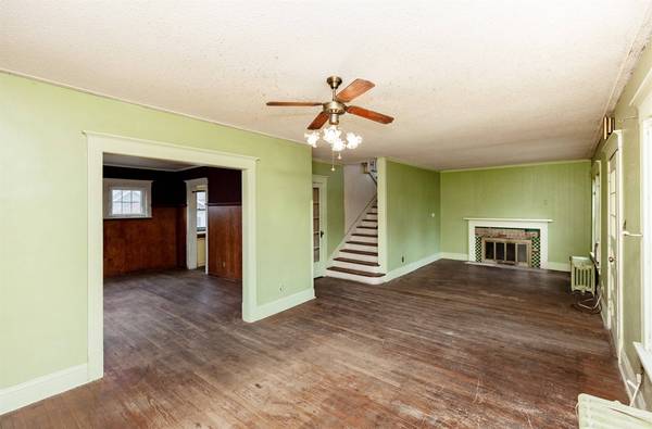 684 31 Street, Des Moines, IA 50312