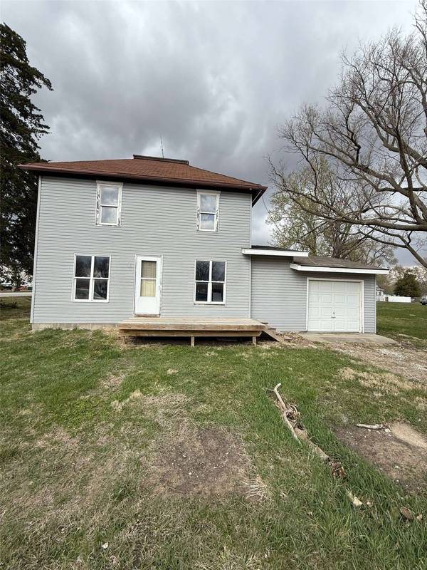 11 4th Street, Collins, IA 50055