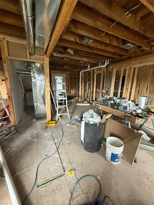 11 4th Street, Collins, IA 50055