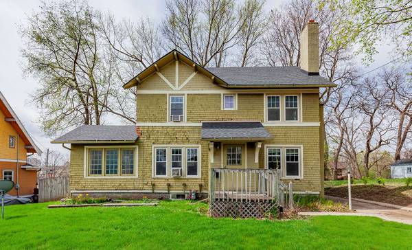 684 31 Street, Des Moines, IA 50312