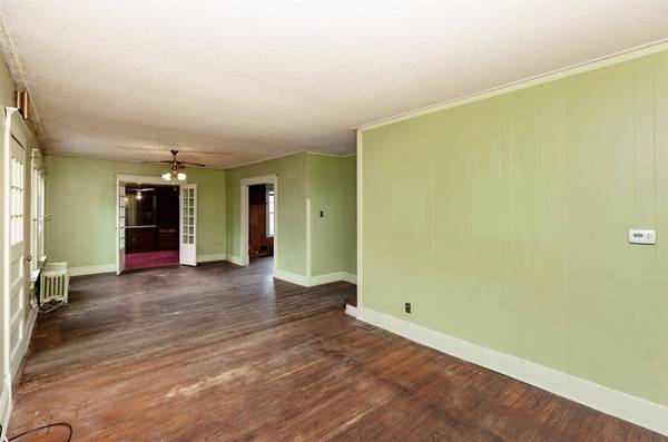 684 31 Street, Des Moines, IA 50312