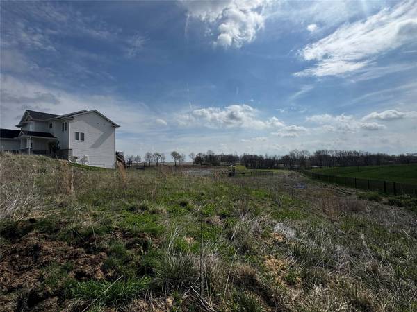 2908 Oak Street, Norwalk, IA 50211